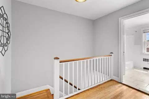 Entry Way - 3806 Rexmere Rd, Baltimore, MD 21218 photo 3 of 3