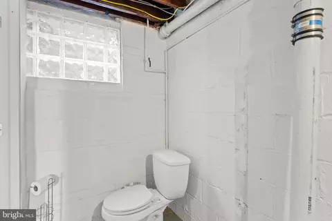 Bath - 3806 Rexmere Rd, Baltimore, MD 21218 photo 3 of 3