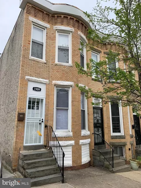 1909 Barclay St, Baltimore, MD 21218