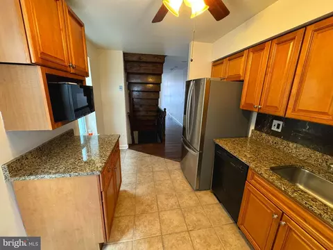 Kitchen - 418 N Castle St, Baltimore, MD 21231 photo 3 of 5