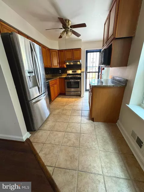 Kitchen - 418 N Castle St, Baltimore, MD 21231 photo 2 of 5