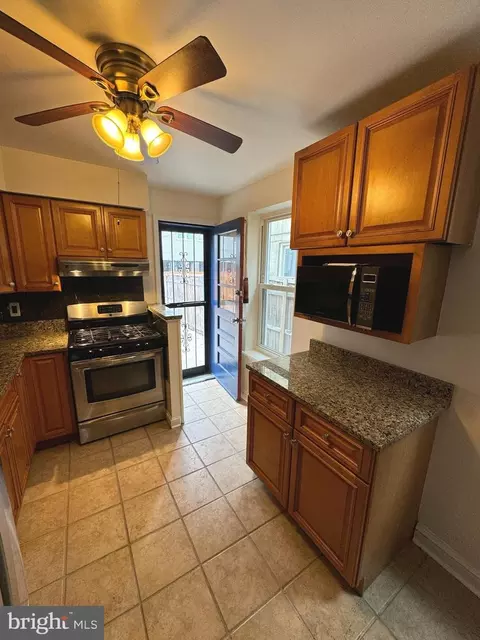 Kitchen - 418 N Castle St, Baltimore, MD 21231 photo 4 of 5