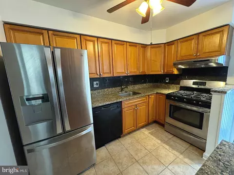 Kitchen - 418 N Castle St, Baltimore, MD 21231 photo 1 of 5