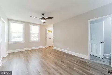 Entry Way - 4010 Annellen Rd, Baltimore, MD 21215 photo 2 of 6