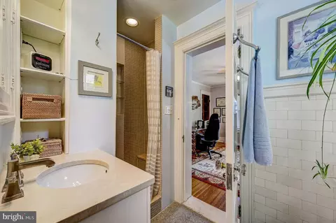 Bath - 311 Suffolk Rd, Baltimore, MD 21218 photo 4 of 7