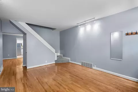 3205 Dillon St, Baltimore, MD 21224 photo 4