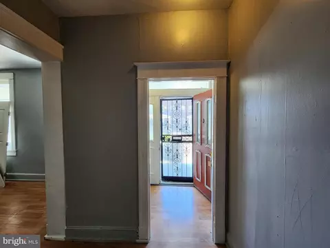 Entry Way - 2030 E 30th St, Baltimore, MD 21218 photo 2 of 8