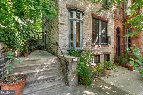 616 Reservoir St, Baltimore, MD 21217