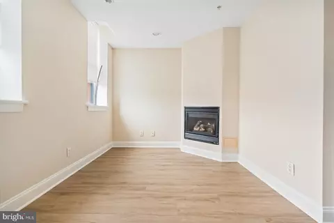 Living - 2225 Eutaw Pl #3C, Baltimore, MD 21217 photo 1 of 2