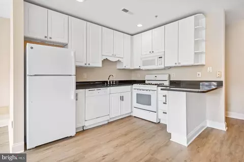 Kitchen - 2225 Eutaw Pl #3C, Baltimore, MD 21217 photo 1 of 2