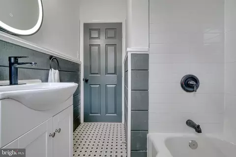 6407 Eastern Pkwy, Baltimore, MD 21214 photo 25