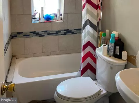 Bath - 606 S Payson St, Baltimore, MD 21223 photo 1 of 1