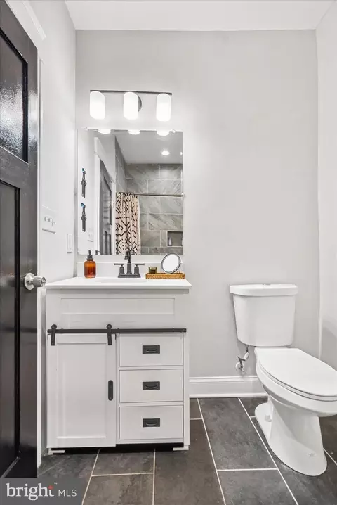 Bath - 1711 E 33rd St, Baltimore, MD 21218 photo 1 of 6