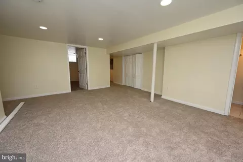 Living - 3913 Stokes Dr, Baltimore, MD 21229 photo 1 of 1