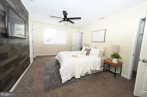 Bedroom - 3913 Stokes Dr, Baltimore, MD 21229 photo 1 of 7