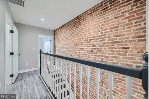 Entry Way - 616 N Streeper St N, Baltimore, MD 21205 photo 6 of 7