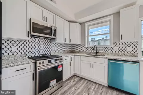 Kitchen - 616 N Streeper St N, Baltimore, MD 21205 photo 1 of 1