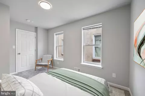 513 N Castle St, Baltimore, MD 21205 photo 8