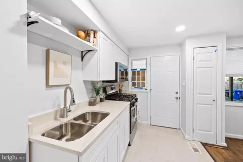 4103 Doris Ave, Brooklyn, MD 21225 photo 12