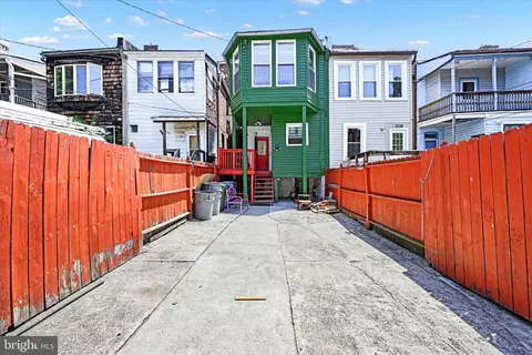 Exterior - 2730 N Calvert St, Baltimore, MD 21218 photo 6 of 7