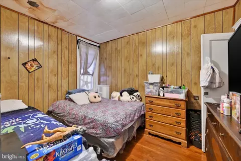 Bedroom - 2730 N Calvert St, Baltimore, MD 21218 photo 4 of 6