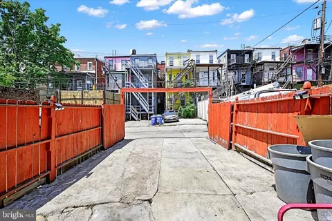 Exterior - 2730 N Calvert St, Baltimore, MD 21218 photo 5 of 7