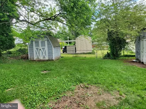Exterior - 5602 Todd Ave, Baltimore, MD 21206 photo 2 of 2