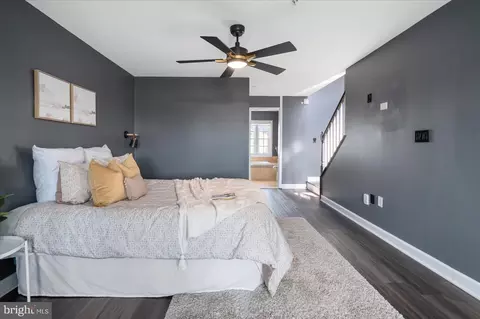 Bedroom - 715 S Streeper St, Baltimore, MD 21224 photo 5 of 7