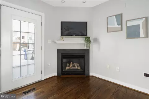 Other - 715 S Streeper St, Baltimore, MD 21224 photo 3 of 15