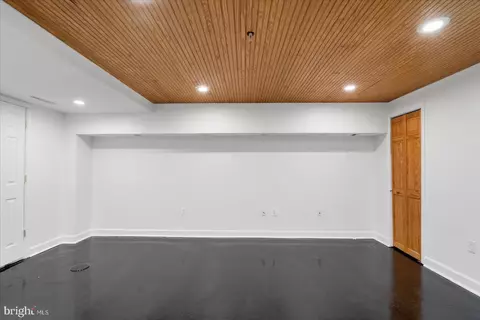 Other - 715 S Streeper St, Baltimore, MD 21224 photo 11 of 15