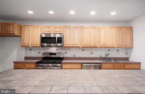 605 S Clinton St, Baltimore, MD 21224 photo 17