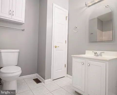 605 S Clinton St, Baltimore, MD 21224 photo 24