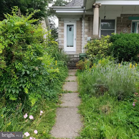 3015 Weaver Ave, Baltimore, MD 21214 photo 2