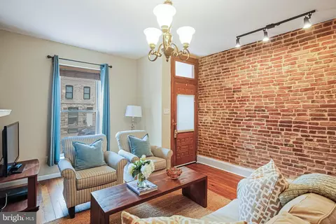 609 S Clinton St, Baltimore, MD 21224 photo 4