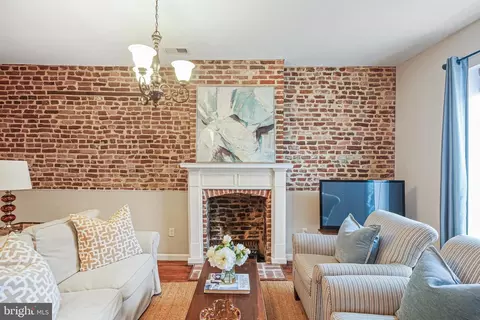 609 S Clinton St, Baltimore, MD 21224 photo 3