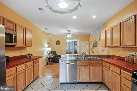 609 S Clinton St, Baltimore, MD 21224 photo 10