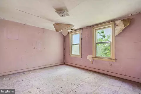 Bedroom - 2316 Fleet St, Baltimore, MD 21224 photo 3 of 4