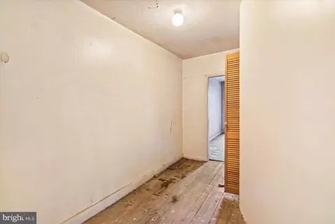 Entry Way - 2316 Fleet St, Baltimore, MD 21224 photo 4 of 6
