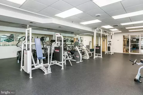 100 Harborview Dr #614, Baltimore, MD 21230 photo 5