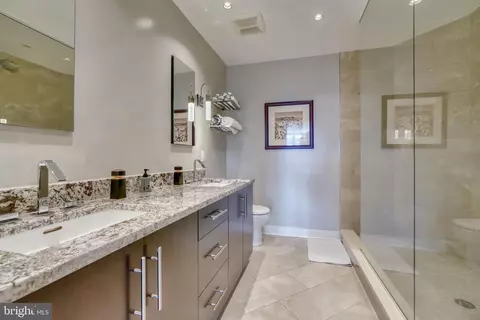 100 Harborview Dr #614, Baltimore, MD 21230 photo 33
