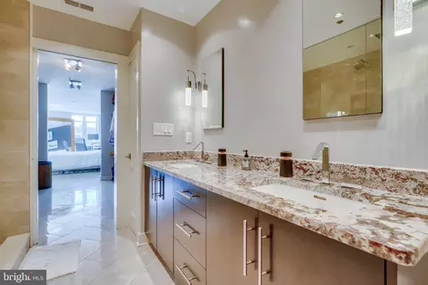 100 Harborview Dr #614, Baltimore, MD 21230 photo 35