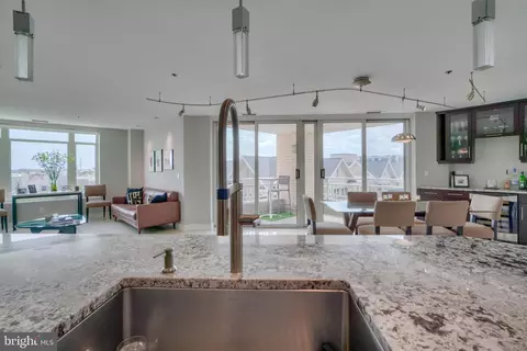 100 Harborview Dr #614, Baltimore, MD 21230 photo 15