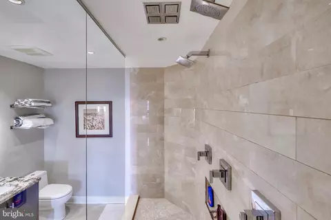 100 Harborview Dr #614, Baltimore, MD 21230 photo 36