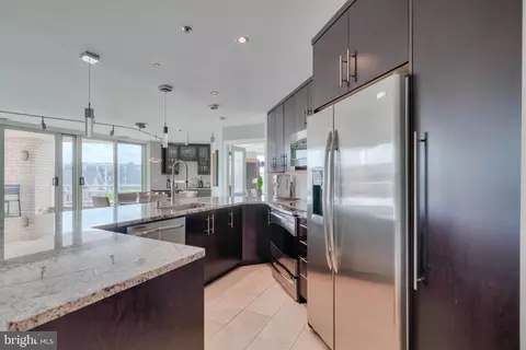 100 Harborview Dr #614, Baltimore, MD 21230 photo 14