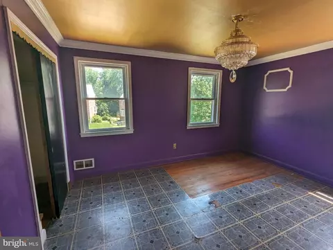 Other - 8 Mardrew Rd, Baltimore, MD 21229 photo 3 of 11