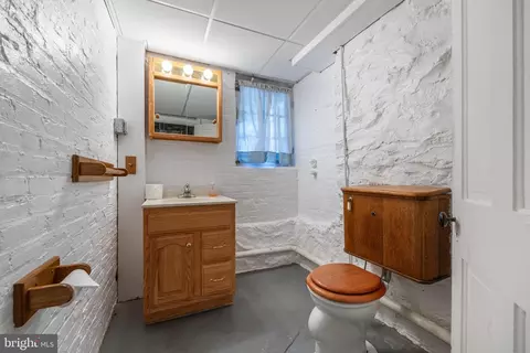3936 Cloverhill Rd, Baltimore, MD 21218 photo 32