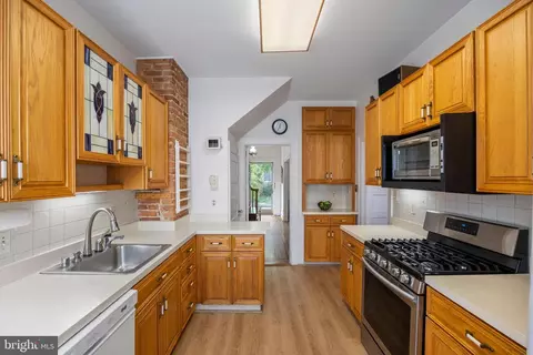 3936 Cloverhill Rd, Baltimore, MD 21218 photo 12