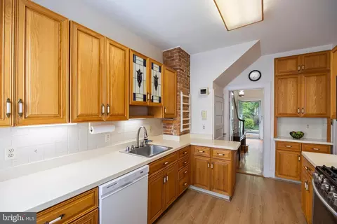 3936 Cloverhill Rd, Baltimore, MD 21218 photo 13