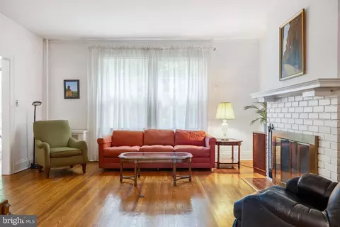 3936 Cloverhill Rd, Baltimore, MD 21218 photo 6