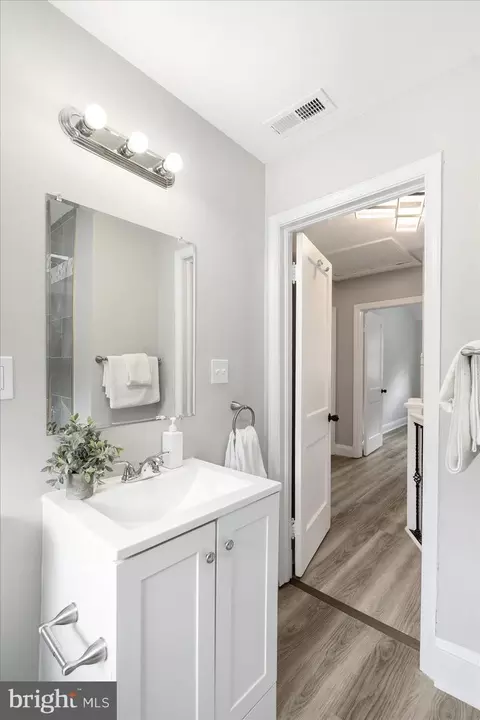607 Stamford Rd, Baltimore, MD 21229 photo 33